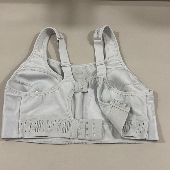 Nike Sports Bra - Picture 2 of 5